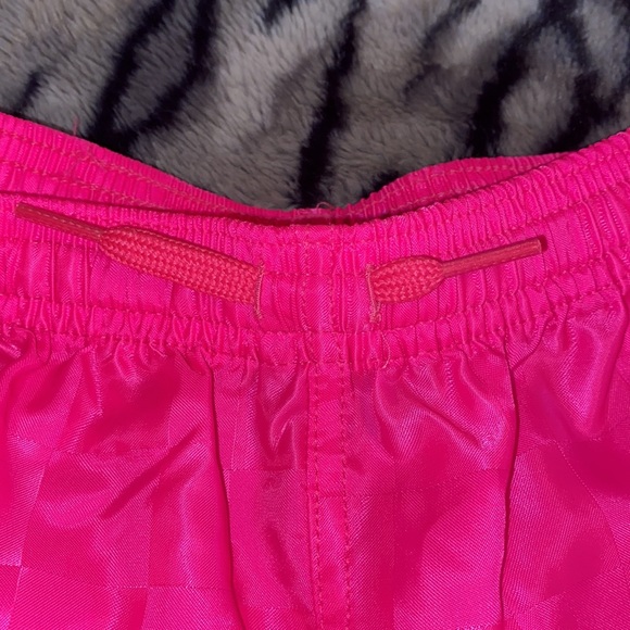 DSG kids pink shorts medium - Picture 6 of 6